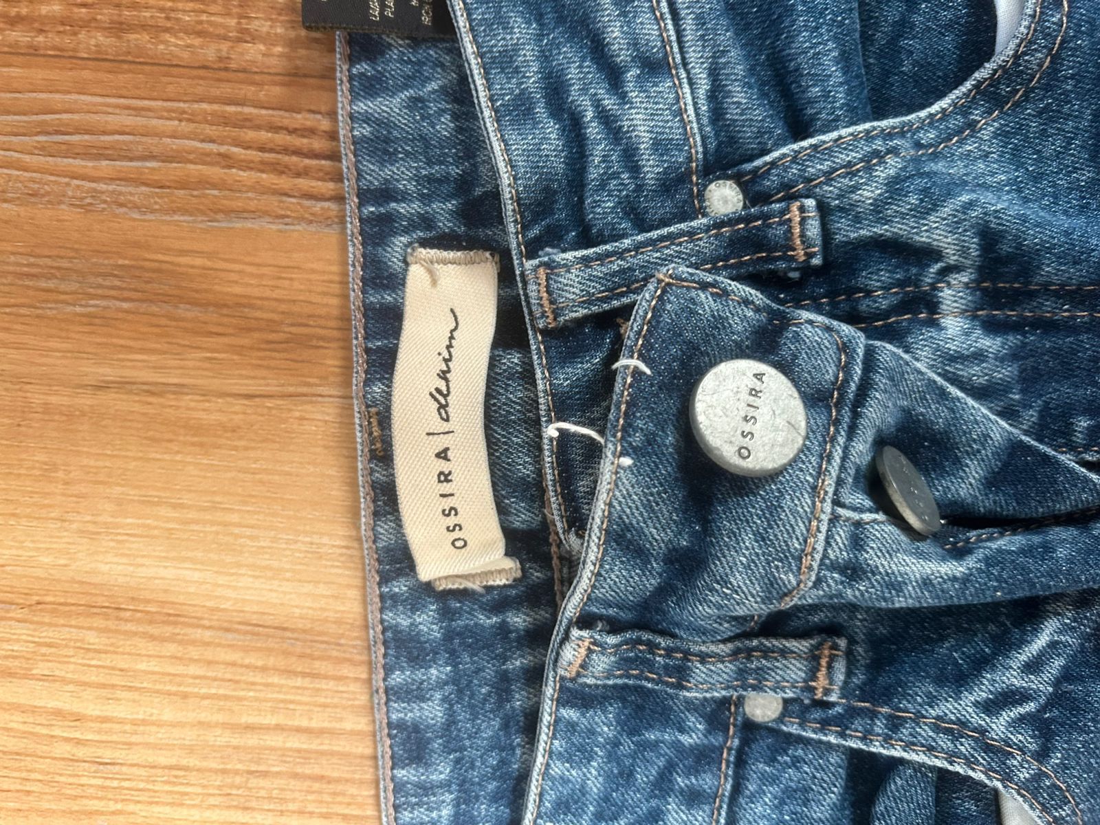 SKU-000239 - Vista 2